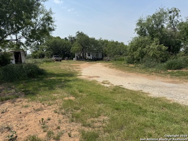 Listing photo id 52 for 7084 Richter