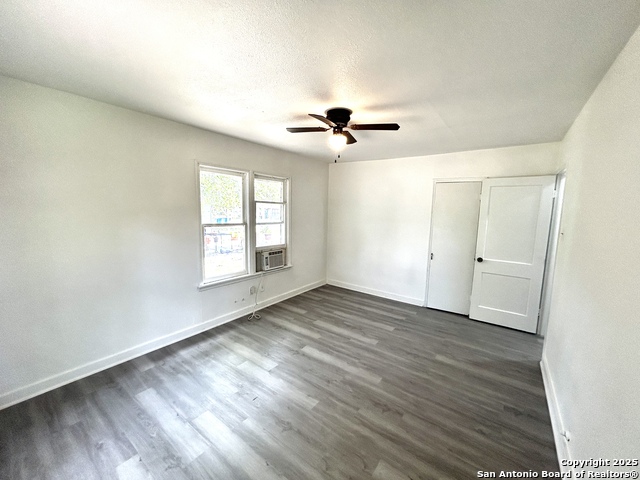 Image 15 of 22 For 1506 Avenue E N