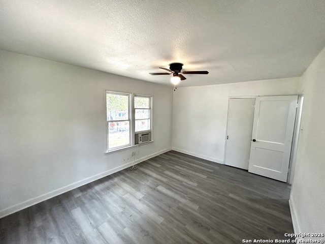 Image 16 of 22 For 1506 Avenue E N