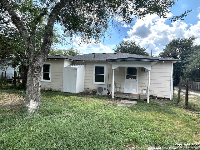 Image 21 of 22 For 1506 Avenue E N