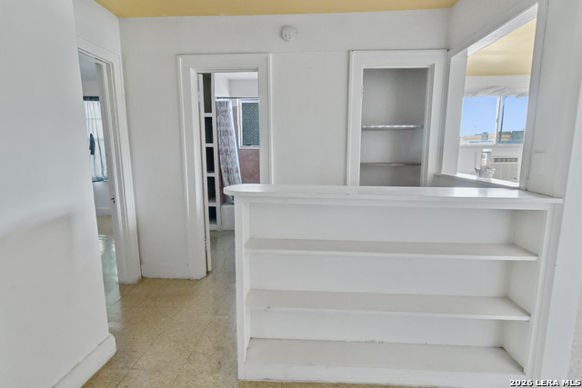 Image 8 of 13 For 704 Washington St N