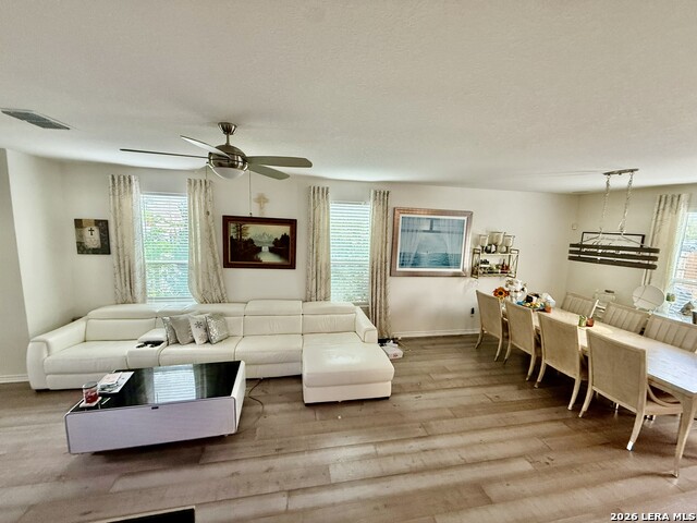 Image 2 of 9 For 8126 Breakaway Pass