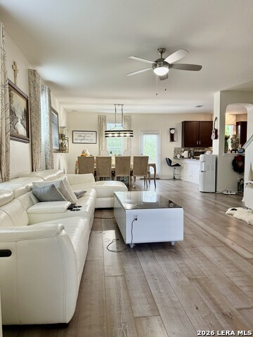 Image 3 of 9 For 8126 Breakaway Pass