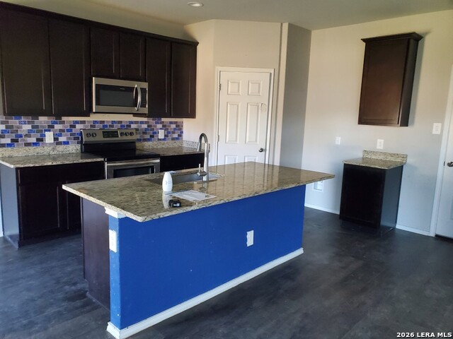 Image 8 of 14 For 531 Pleasanton Spring