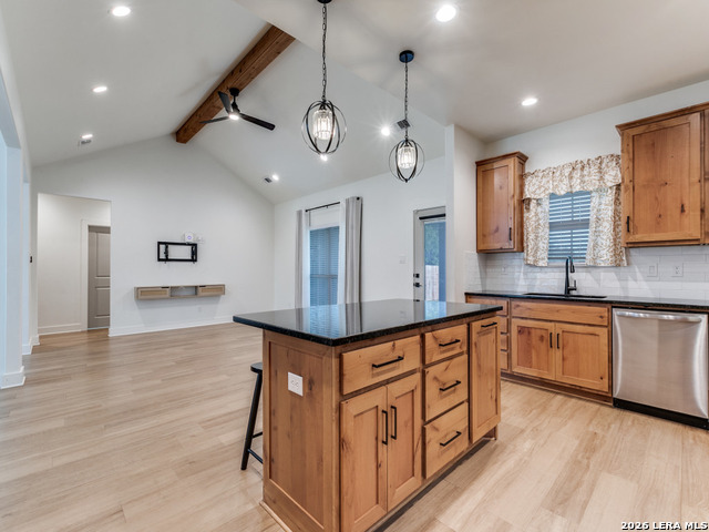 Image 12 of 26 For 1015 Timbercrest