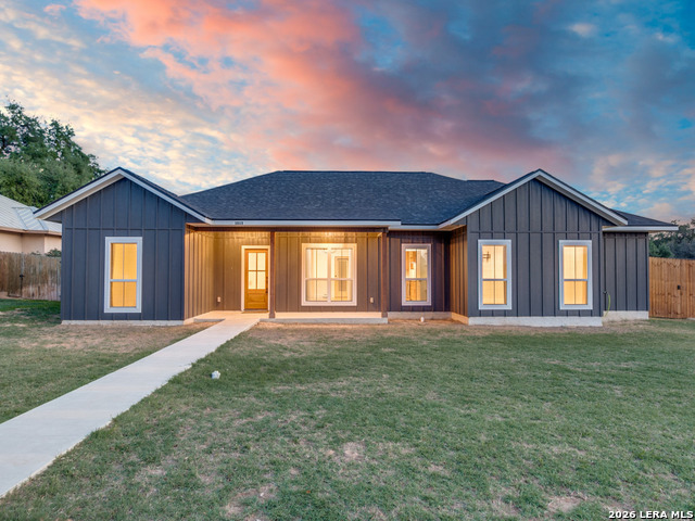 Image 3 of 26 For 1015 Timbercrest