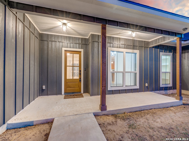 Image 4 of 26 For 1015 Timbercrest