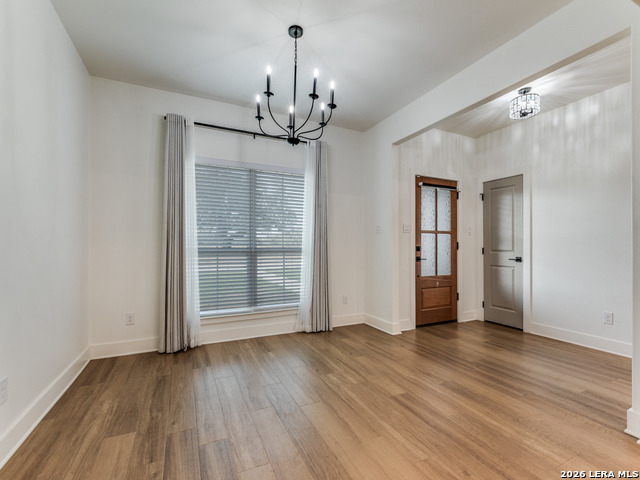 Image 5 of 26 For 1015 Timbercrest