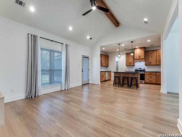 Image 7 of 26 For 1015 Timbercrest