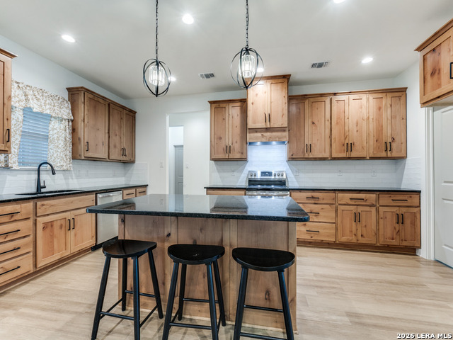 Image 9 of 26 For 1015 Timbercrest