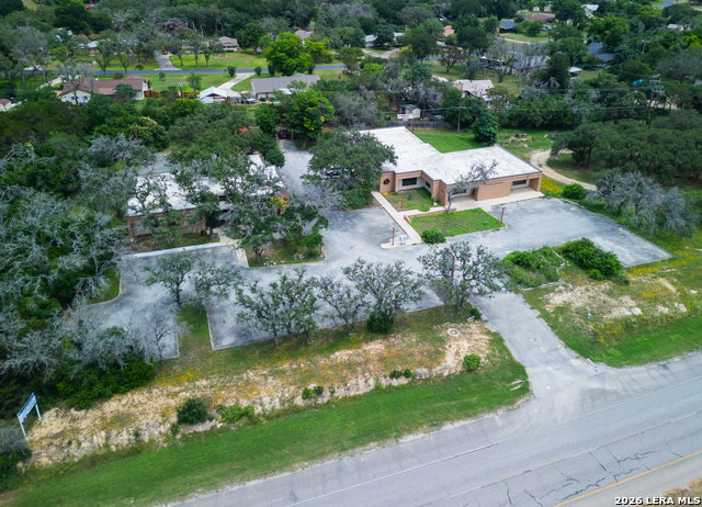 Listing photo id 11 for 13438 Bandera