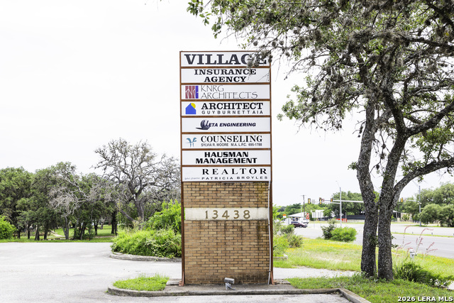 Listing photo id 2 for 13438 Bandera