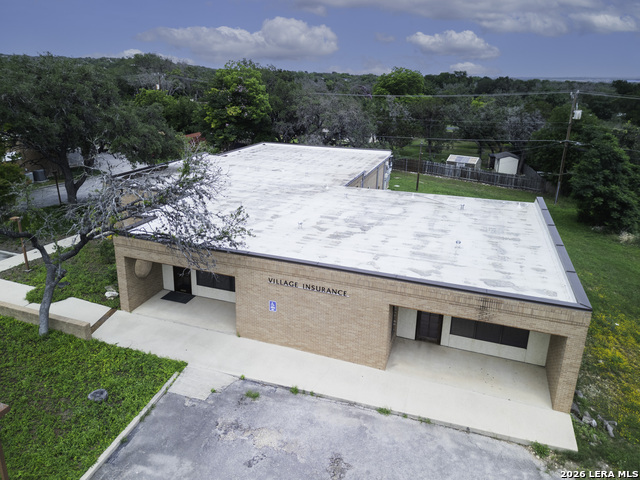 Listing photo id 3 for 13438 Bandera