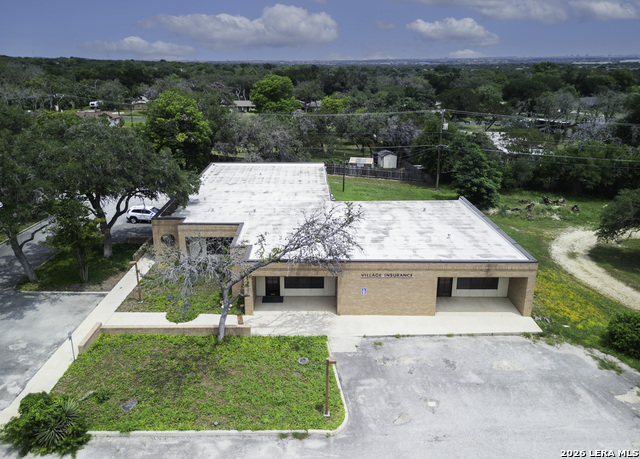 Listing photo id 5 for 13438 Bandera