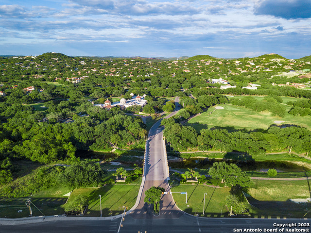 Image 11 of 21 For 3 Brayton Place