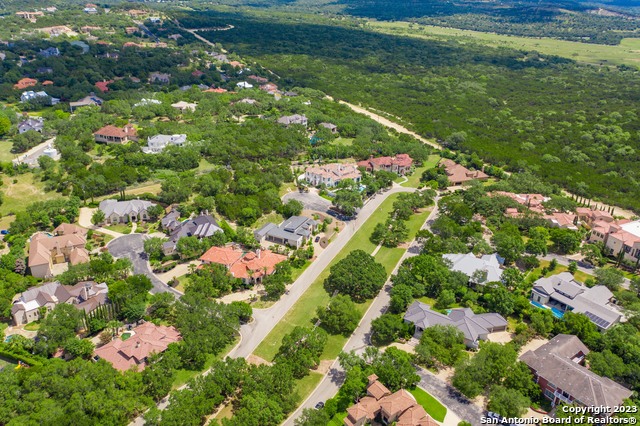 Image 15 of 21 For 3 Brayton Place