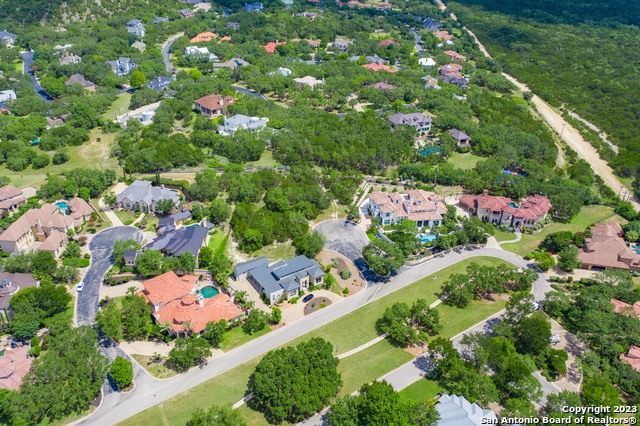 Image 5 of 21 For 3 Brayton Place