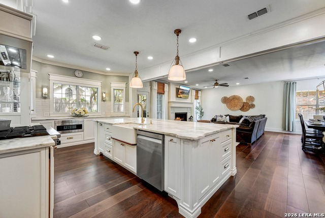 Image 18 of 50 For 15722 Dawn Crest