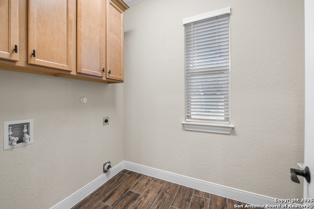 Image 20 of 40 For 663 Pr 1712  