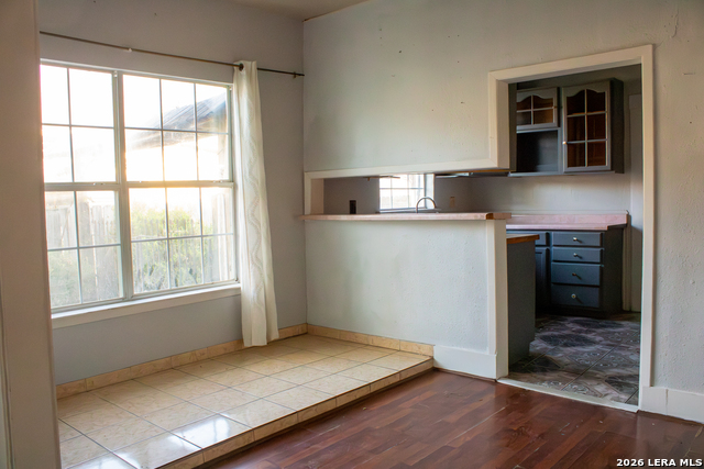 Image 7 of 19 For 1806 Ridgewood