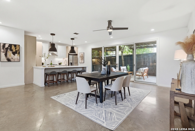 Image 4 of 30 For 402 Everest  