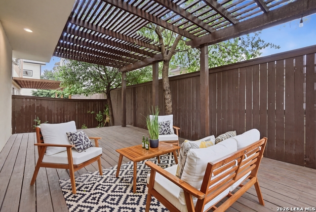 Image 7 of 30 For 402 Everest  