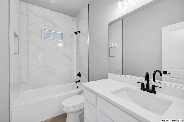 Image 27 of 46 For 23206 Silver Chalice