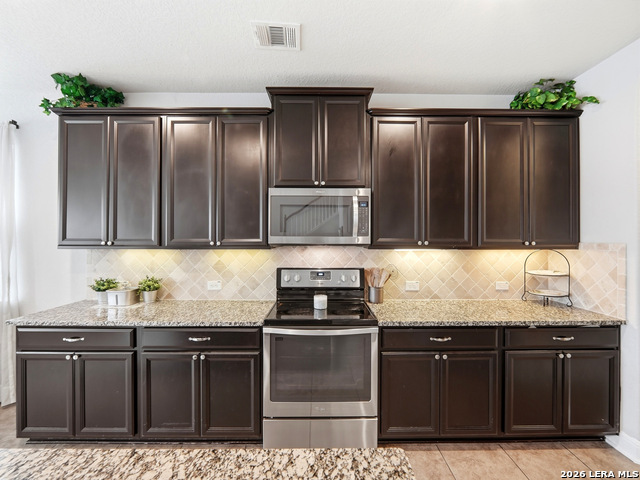 Image 13 of 26 For 113 Grand Vista