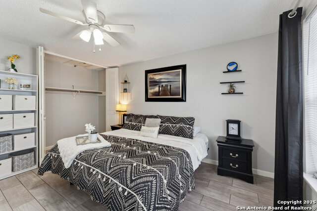 Image 13 of 18 For 923 Vance Jackson  1104