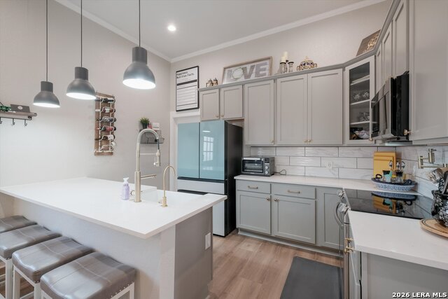 Image 11 of 24 For 930 Hays  