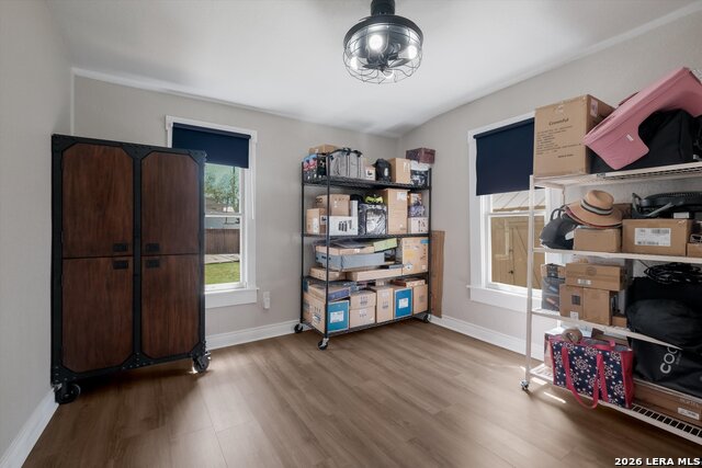 Image 19 of 24 For 930 Hays  