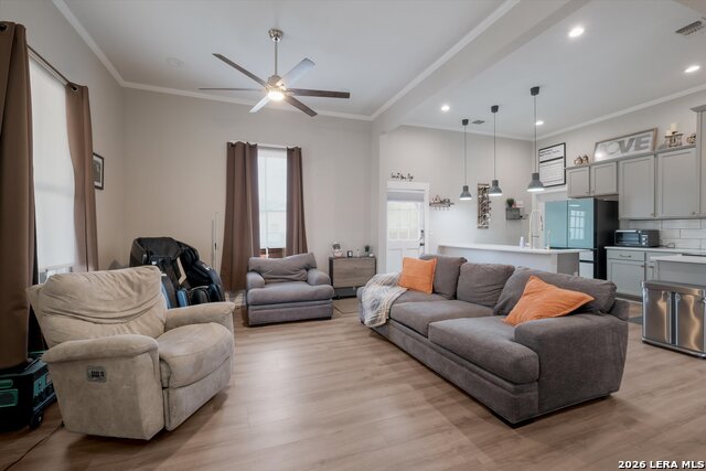 Image 8 of 24 For 930 Hays  