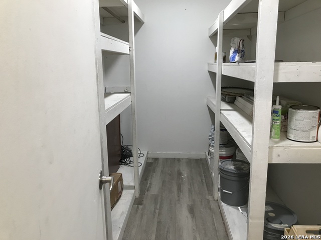 Image 10 of 29 For 4626 Duquesne Dr