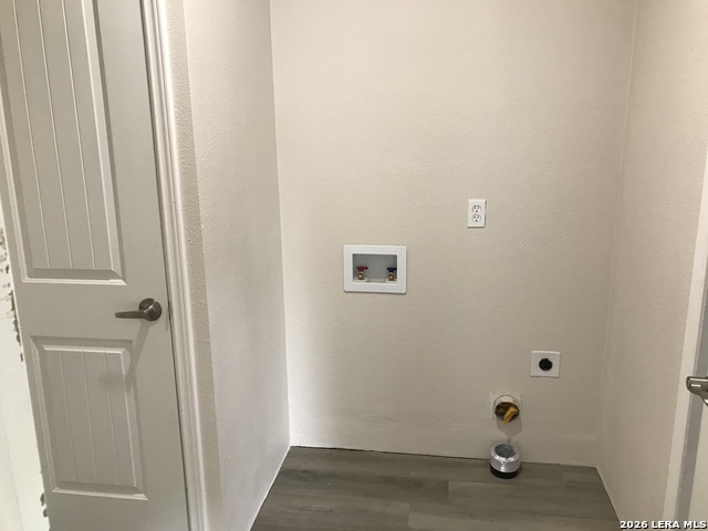 Image 11 of 29 For 4626 Duquesne Dr