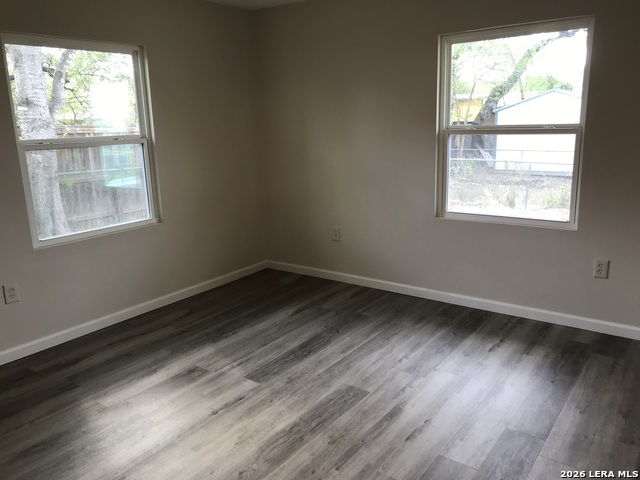 Image 14 of 29 For 4626 Duquesne Dr