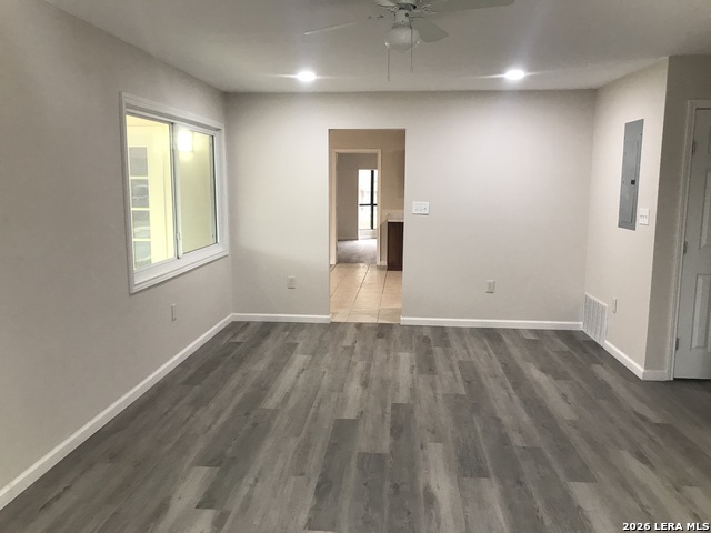 Image 26 of 29 For 4626 Duquesne Dr