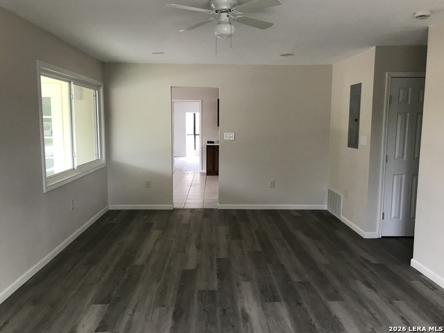 Image 8 of 29 For 4626 Duquesne Dr