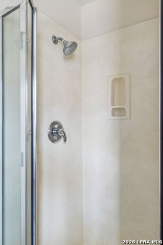 Image 27 of 45 For 9302 Bartlett Fls