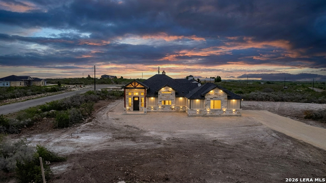 Image 18 of 68 For 22 Greystone Hills Circle