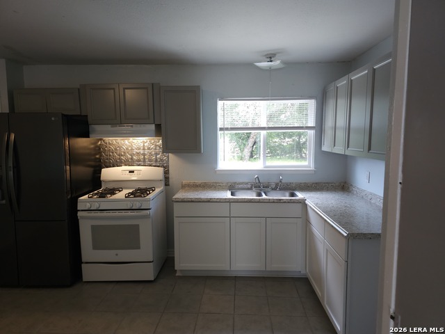 Image 4 of 11 For 5619 Stonybrook Dr