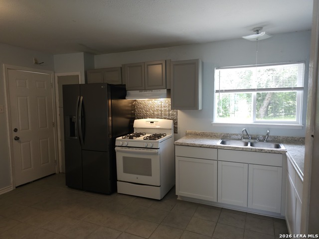 Image 5 of 11 For 5619 Stonybrook Dr