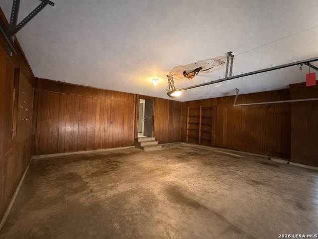 Image 11 of 12 For 8929 Willmon