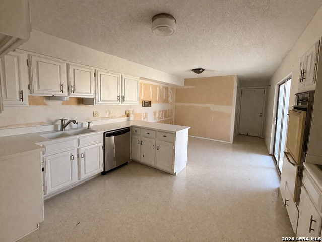 Image 6 of 12 For 8929 Willmon