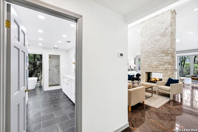 Image 29 of 47 For 13010 George