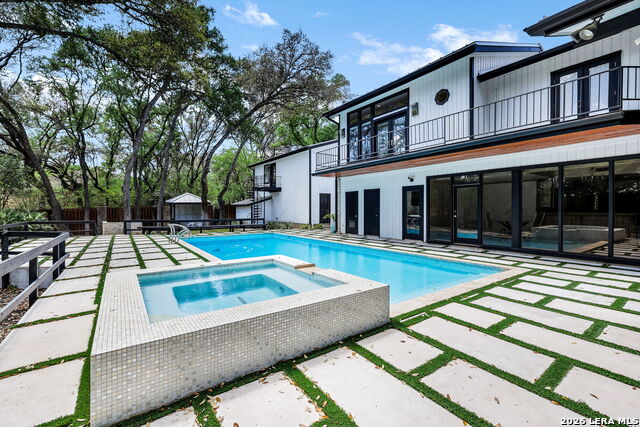 Image 44 of 47 For 13010 George