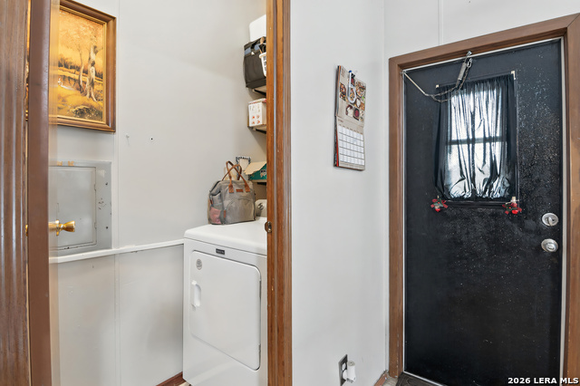 Image 12 of 29 For 100 Park Meadow