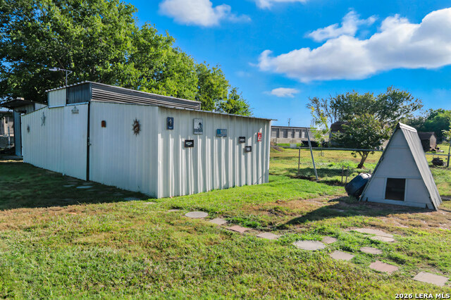 Image 25 of 29 For 100 Park Meadow