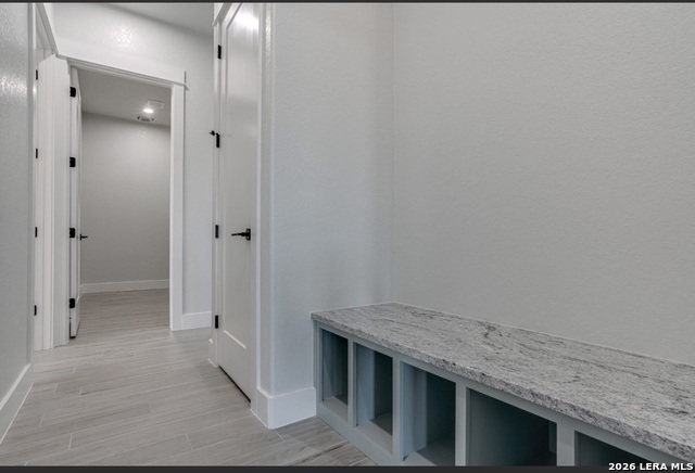 Image 14 of 18 For 7809 Ventura