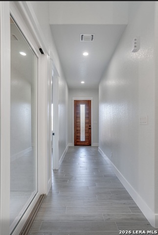 Image 3 of 18 For 7809 Ventura