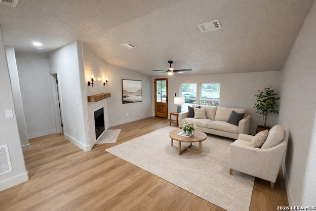 Image 4 of 11 For 12140 Eidelweiss Dr